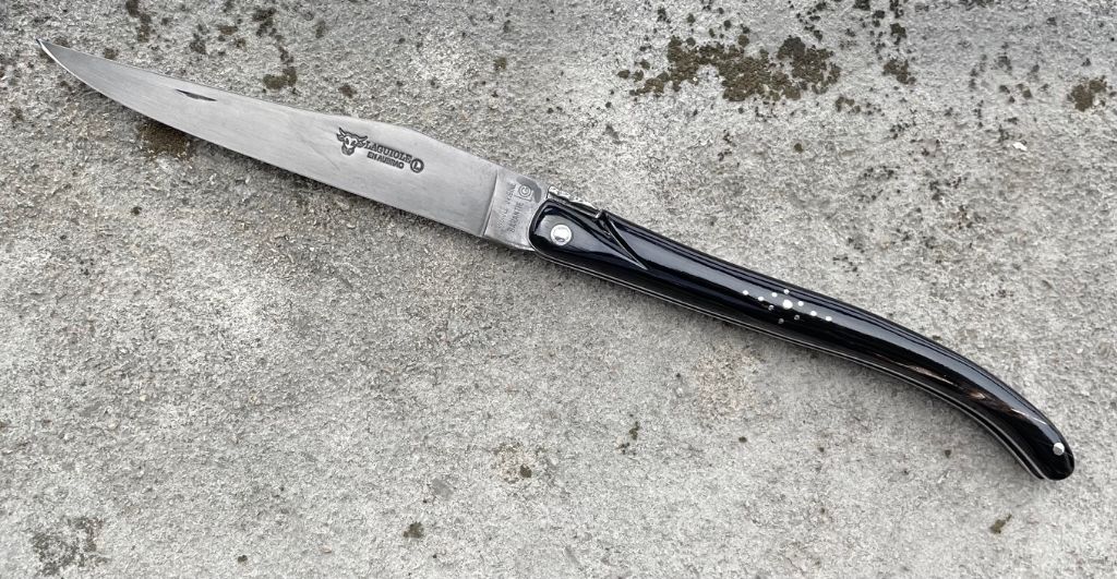 Laguiole en Aubrac knife 14 cm blackened blade