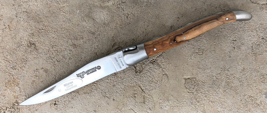 Laguiole en Aubrac 12 cm olive wood knife