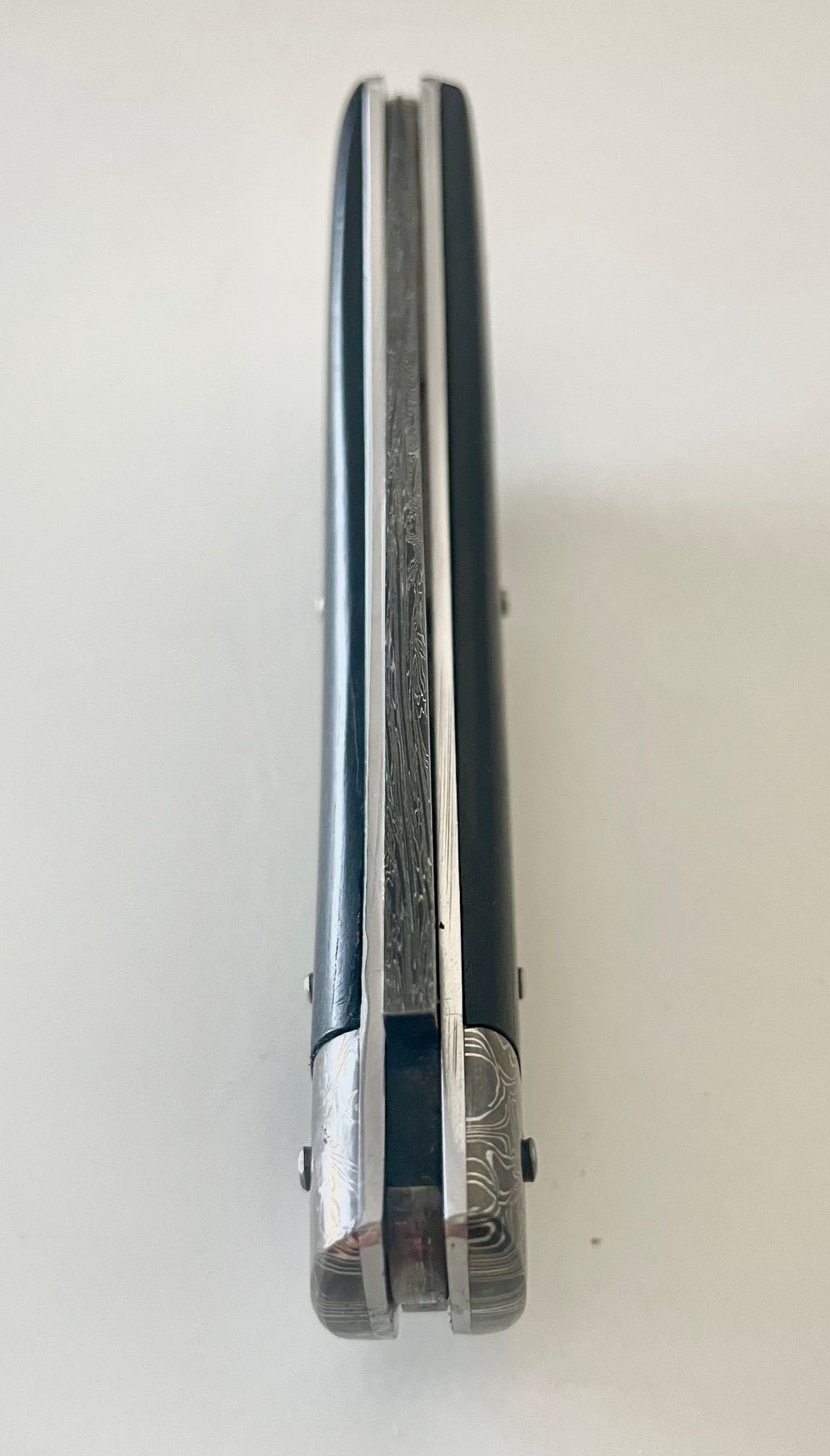 Artisan knife Jean-Pierre Veysseyre ebony Damascus, view 3