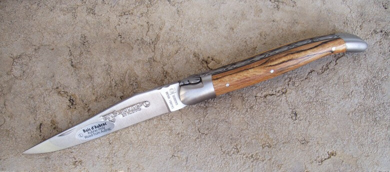 Couteau Laguiole en Aubrac 12 cm bois d'Aubrac, idée cadeau