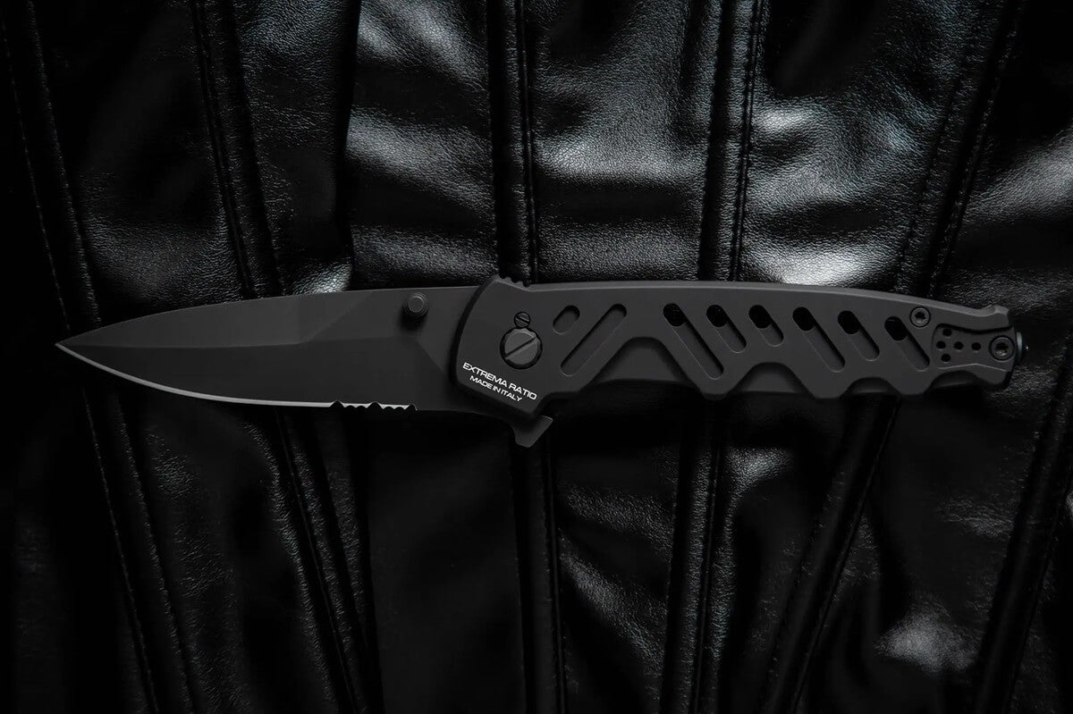 Couteau de poche Extrema Ratio Caimano Nero N.A.