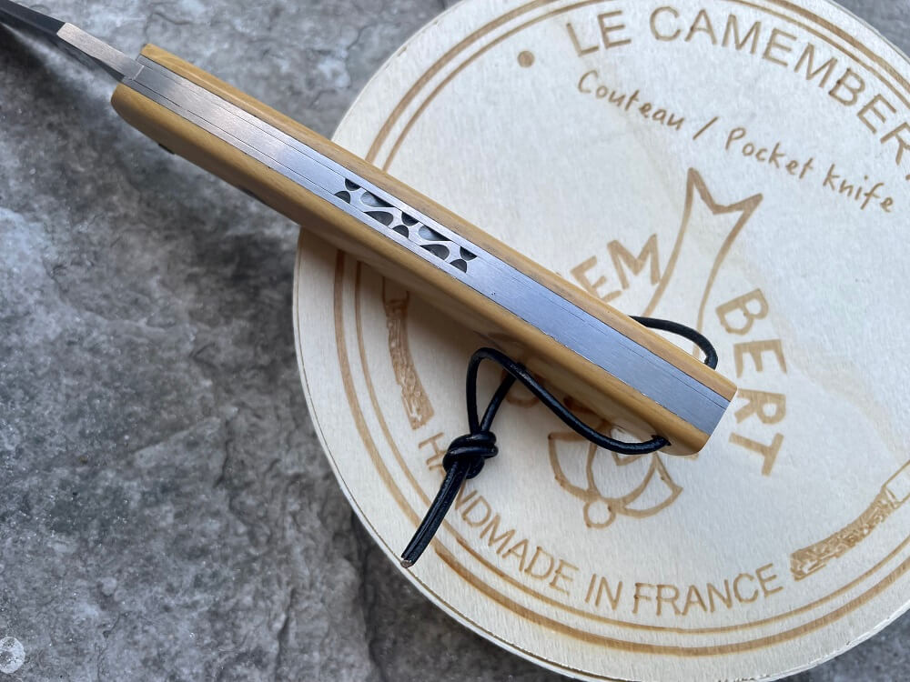 Regionales Messer Camembert Buchsbaum Mosaiknieten, Ansicht 2