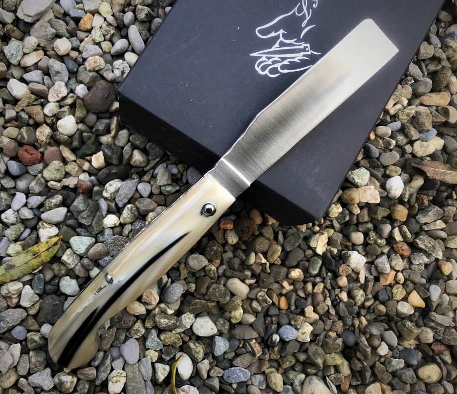 Mozzetta L'Artigiano Italian knife, horn, view 2