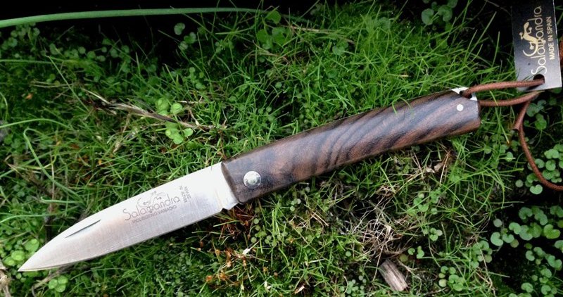 Spanish pocket knife Salamandra ziricote