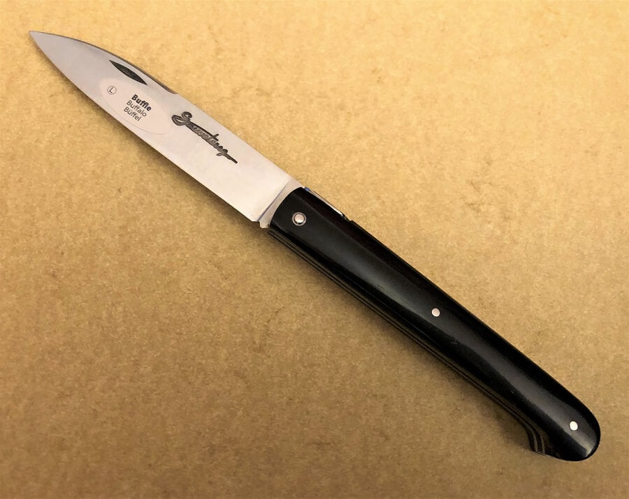 Regional knife Sauveterre buffalo horn 11 cm